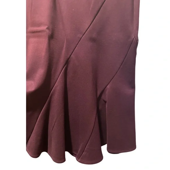 Elegant Burgundy Skirt - Picture 5 of 10